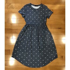 Blue polka dot dress with pockets!